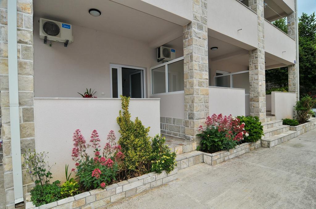 Apartments Samardzic Tivat Exterior foto